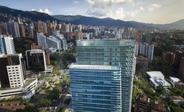  Grupo Sura ganó $2.300 millones el año pasado, gracias a inversiones y comisiones de algunas de sus filiales

 – Panorama 24