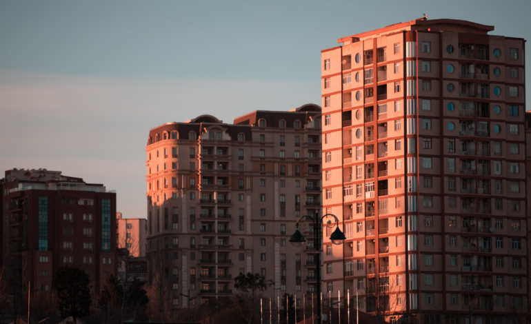  El Fondo Nacional del Ahorro reduce las tasas de interés para que los jóvenes de entre 18 y 28 años compren una casa en 2026.

 – Panorama 24