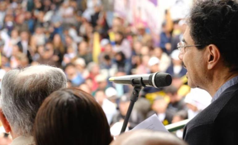  Iván Cepeda sale a las calles el 3 de febrero en apoyo a Petro y contra el CNE – 

 – Panorama 24