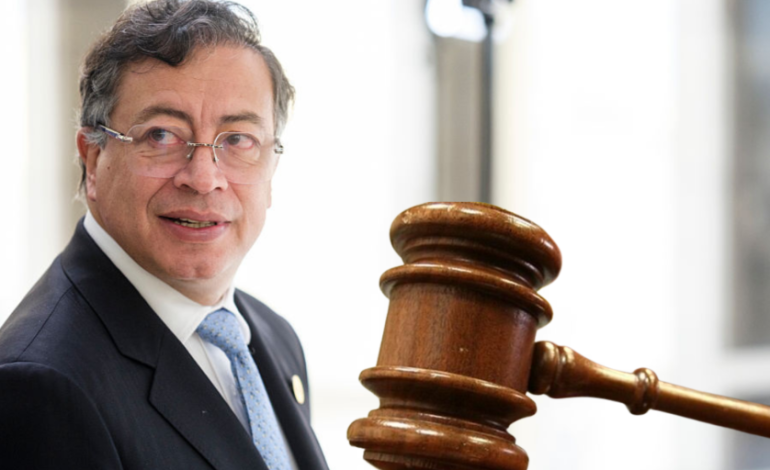  Colombia bajo fuego por salario digno: Petro enfrenta al Consejo de Estado y llama a las calles – 

 – Panorama 24