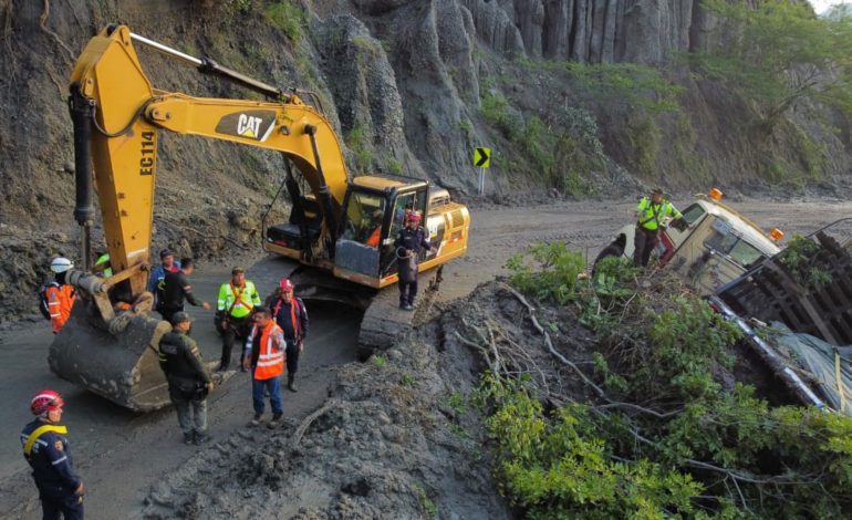  Cierre de vías en 13 departamentos por temporada de lluvias

 – Panorama 24