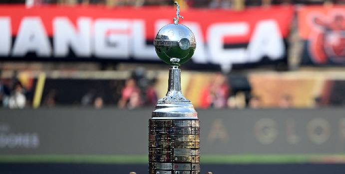  Leyenda del fútbol colombiano sale de prisión

 – Panorama 24