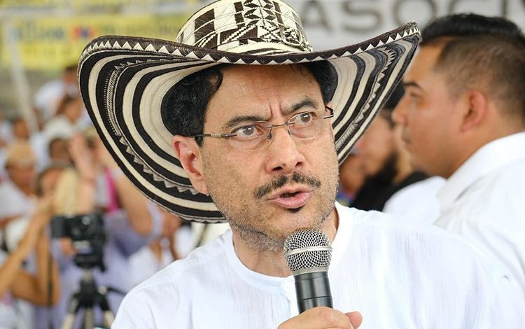  Iván Cepeda iría a consulta del Frente por la Vida: el comisionado del CNE cambió su decisión – MÁS

 – Panorama 24