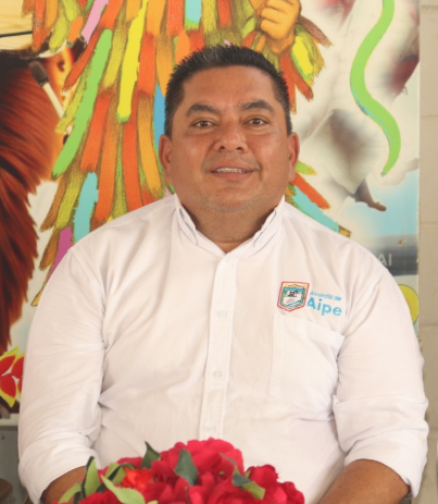  Más de mil kits escolares y productos culturales – PLUS

 – Panorama 24