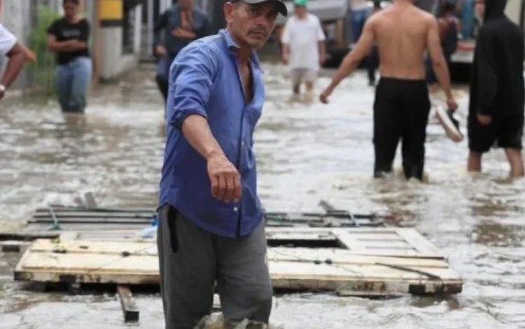  Expropiación de tierras vuelve a la agenda tras decreto de emergencia en Colombia – 

 – Panorama 24