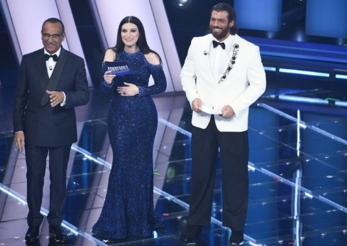  San Remo 2026 celebra su icónica noche de portada con artistas internacionales

 – Panorama 24