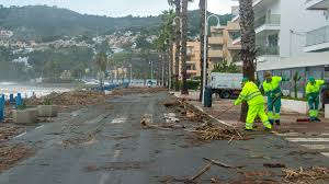  Evacuaciones y cierres de carreteras en Andalucía por el paso del temporal «Leonardo» – 

 – Panorama 24