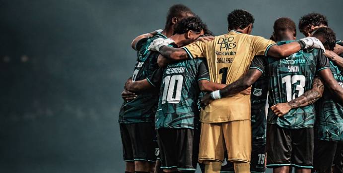  Murió la madre de Pedro Gallese, figura del Deportivo Cali

 – Panorama 24