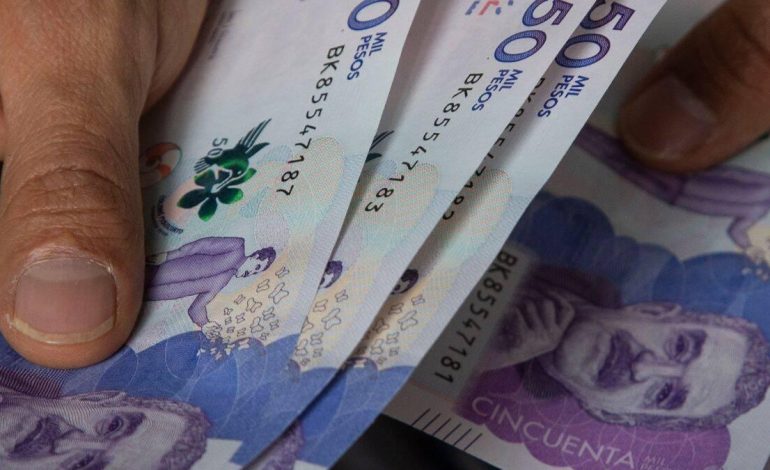  Gobierno desafía advertencias legales y mantiene plan para mover $25 mil millones de AFP a Colpensiones

 – Panorama 24