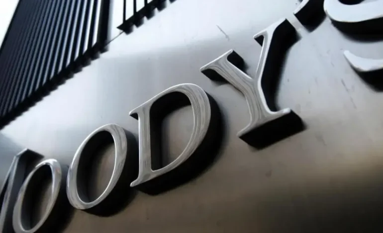  «Un cambio hacia un gobierno más favorable a las empresas apoyaría la consolidación fiscal de Colombia», dice Moody’s

 – Panorama 24