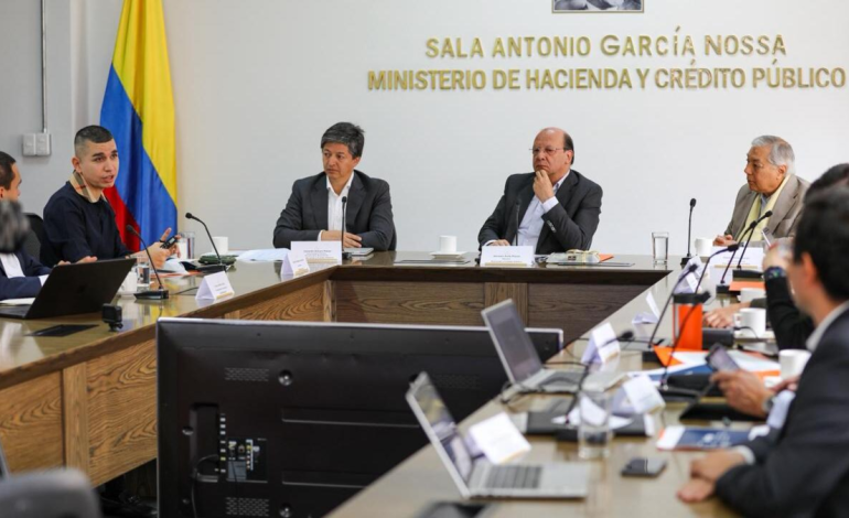  Tras semanas de lucha, el Gobierno y la banca acuerdan un plan para el invierno y frenan la idea de las inversiones forzadas

 – Panorama 24