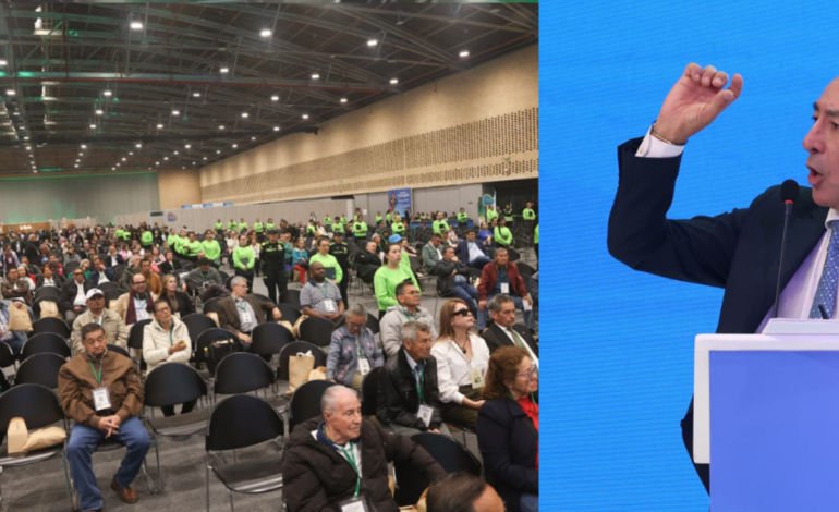  La reacción de la presidenta del Consejo Directivo de Ecopetrol, Ángela Robledo, luego de que los accionistas abuchearan a Ricardo Ro en la asamblea: ‘Por favor, cállate’

 – Panorama 24