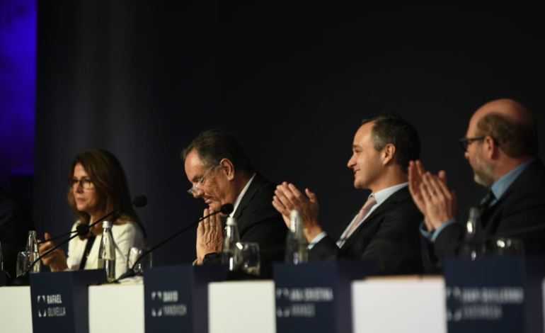  Jorge Mario Velásquez presidente saliente del Grupo Argos

 – Panorama 24