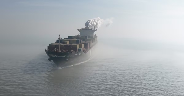  Barcos chinos logran cruzar el Estrecho de Ormuz tras días de incertidumbre

 – Panorama 24