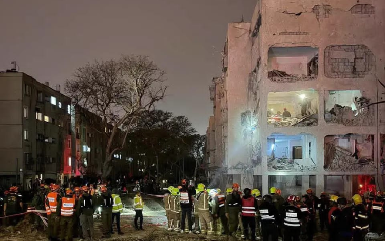  La Estrella Roja de David moviliza medios aéreos tras el ataque con misiles en Arad

 – Panorama 24