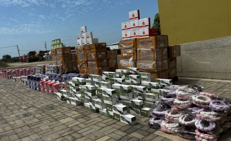  Policía incauta cosméticos de contrabando en carretera a Santa Marta

 – Panorama 24