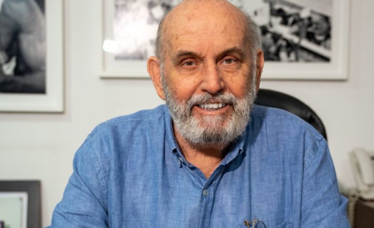  Maurice Armitage se retira de la campaña presidencial

 – Panorama 24