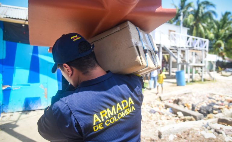  Armada de Colombia entrega ayuda humanitaria al archipiélago de San Bernardo

 – Panorama 24