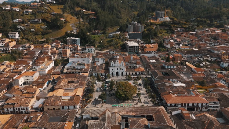  Con IDEA, el Retiro avanza en proyectos estratégicos para el bienestar de sus habitantes. 

 – Panorama 24