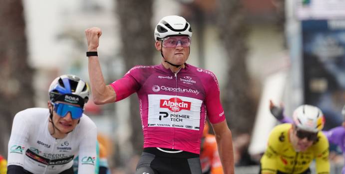  Van der Poel gana la etapa 4 de la Tirreno-Adriático

 – Panorama 24