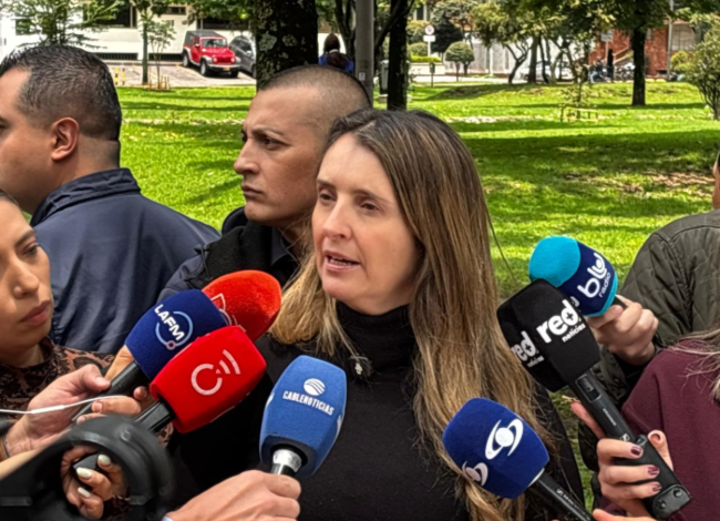 Paloma Valencia dijo esto sobre Juan Daniel Oviedo «Nuestras ganas de trabajar juntos permanecen»

 – Panorama 24