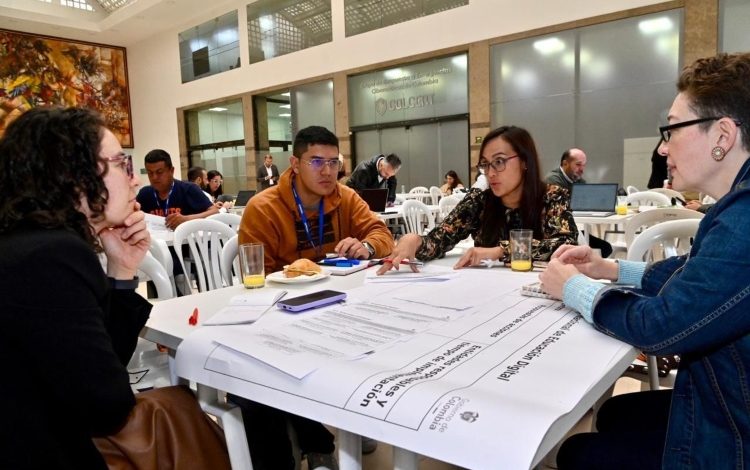  Cerca de 200 actores del sector educativo y tecnológico aportan desde las regiones a la construcción del CONPES de Educación Digital 

 – Panorama 24