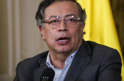  Debate político en Colombia sobre estudiar en el extranjero – 

 – Panorama 24