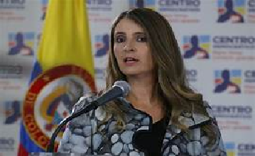  Paloma Valencia registra candidatura presidencial con apoyo de Uribe y Galán – 

 – Panorama 24