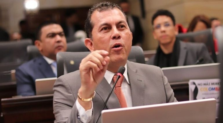  ACTUALIZA tu soporte

 – Panorama 24