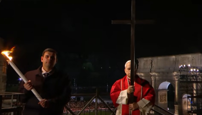  VIDEO Papa León XIV rezando el Vía Crucis

 – Panorama 24